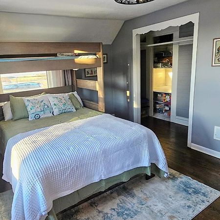 שוני 1908 Modern Farmhouse On Large Private Treed Lot מראה חיצוני תמונה
