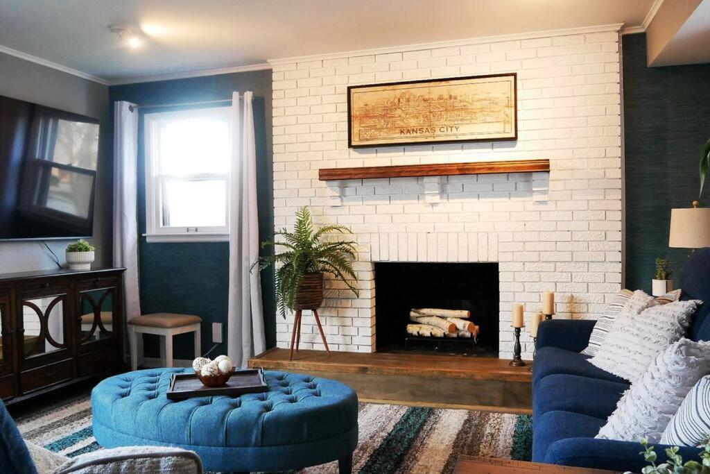 שוני 1908 Modern Farmhouse On Large Private Treed Lot מראה חיצוני תמונה