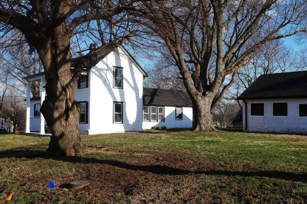 שוני 1908 Modern Farmhouse On Large Private Treed Lot מראה חיצוני תמונה