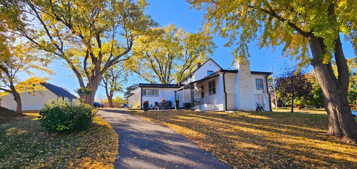 שוני 1908 Modern Farmhouse On Large Private Treed Lot מראה חיצוני תמונה